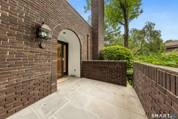 289 New Norwalk Road #31, New Canaan, CT 06840