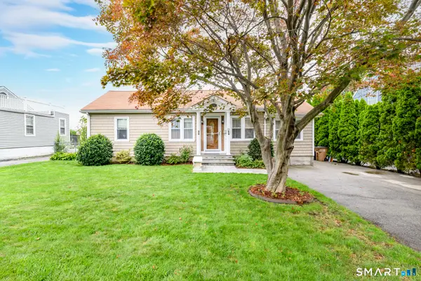 28 Sutton Drive West, Stamford, CT 06906