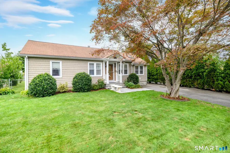 28 Sutton Drive West, Stamford, CT 06906 - #3