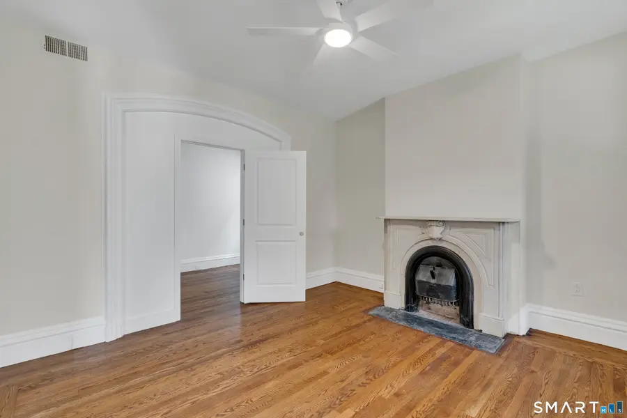 7 University Place, New Haven, CT 06511 - #3