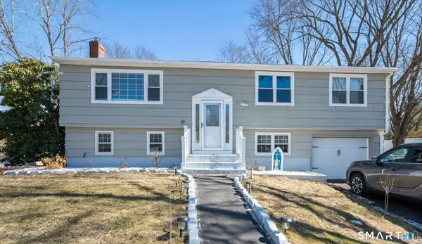 18 Crestwood Trail, East Hartford, CT 06118