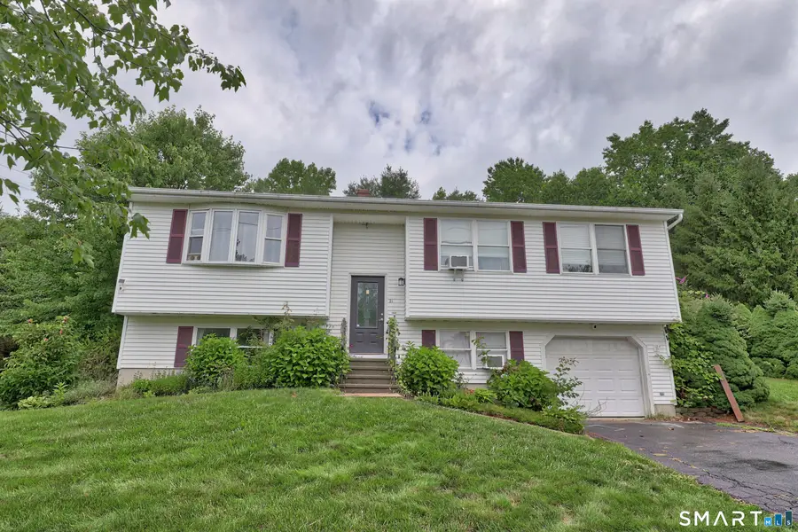 21 Applewood Lane, Naugatuck, CT 06770 - #2