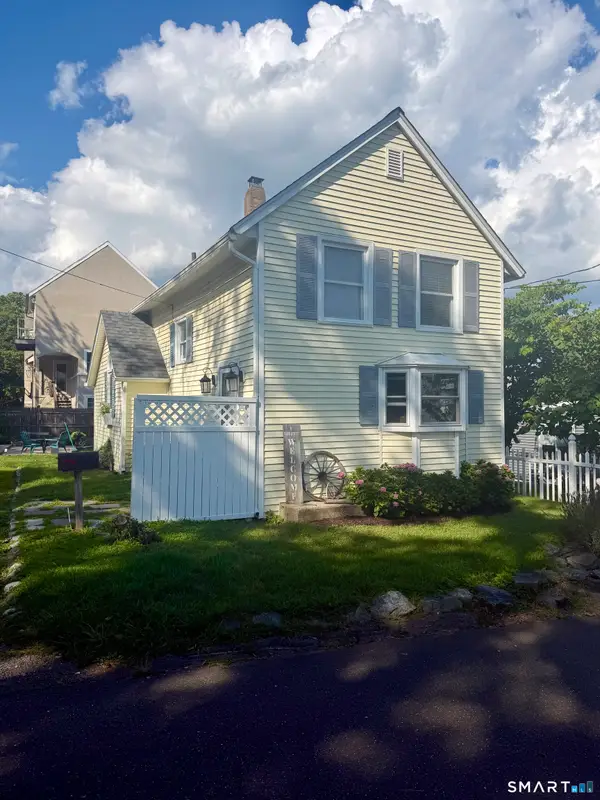 8 Paris Street, Milford, CT 06460