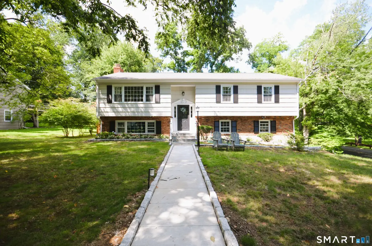 5 Nyselius Place, Stamford, CT 06905 - #1