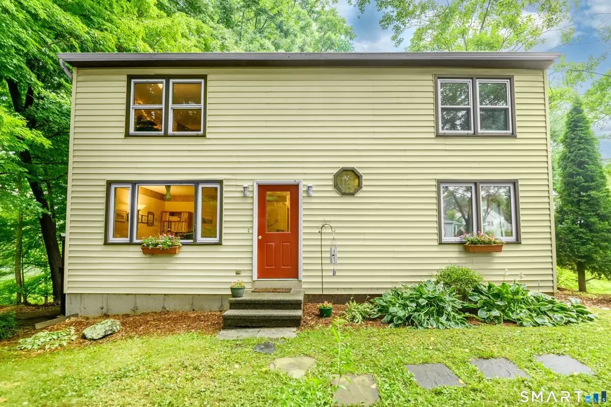 24 Yale Avenue, Middlebury, CT 06762 - #1
