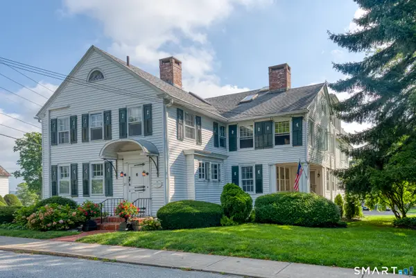 27 North Main Street #8, Essex, CT 06426