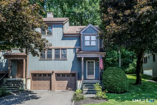 89 Heatherwood Drive #89, Brookfield, CT 06804
