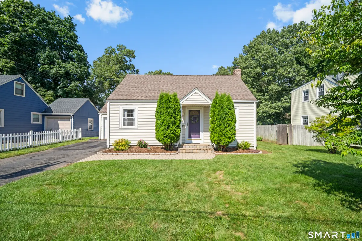 33 Chester Drive, Manchester, CT 06040 - #1
