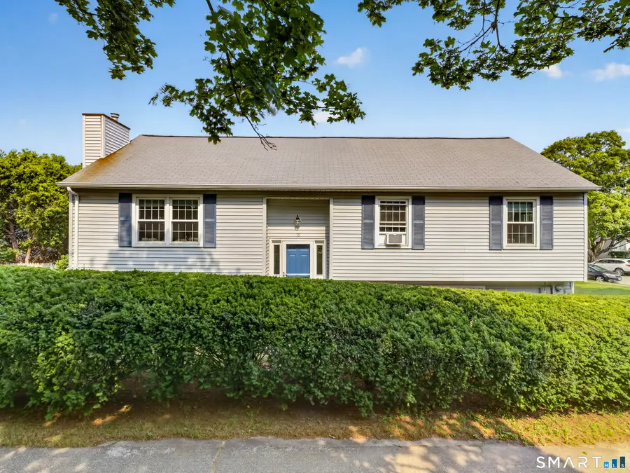 25 Penny Lane, New London, CT 06320 - #3