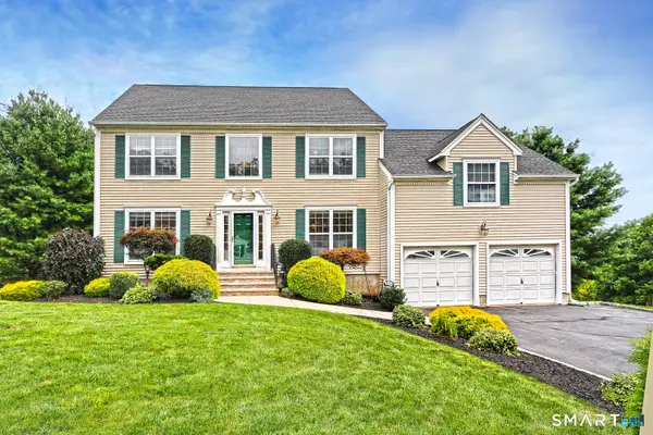 29 Commodore Hull Drive, Derby, CT 06418