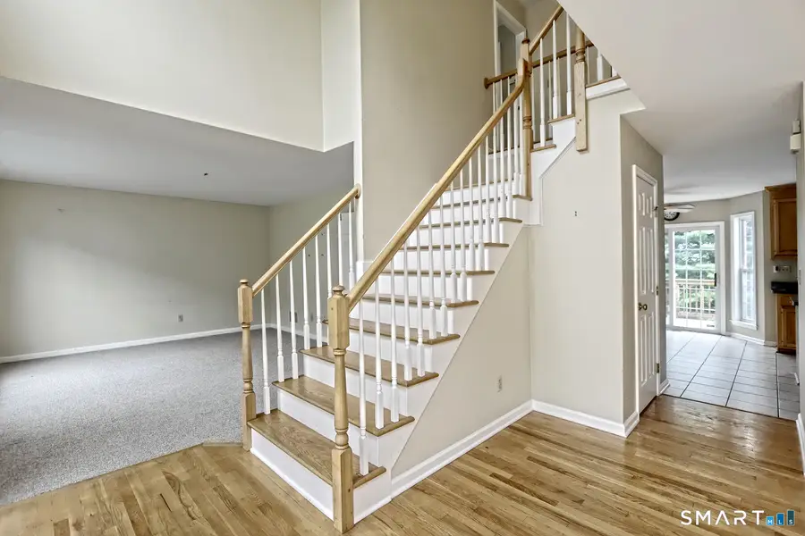 29 Commodore Hull Drive, Derby, CT 06418 - #3