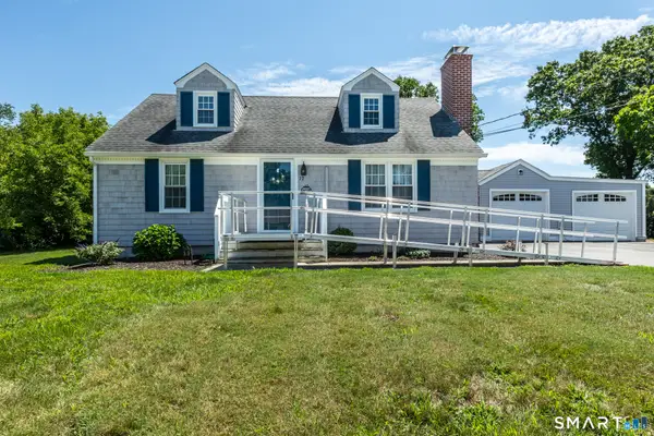 17 Buckingham Road, Mansfield, CT 06250