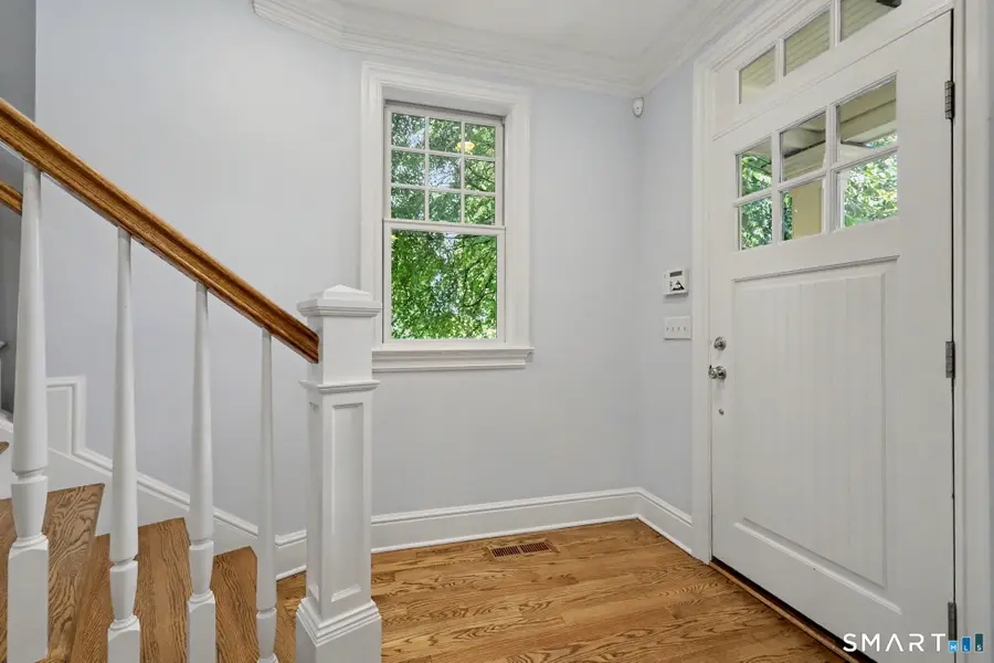 32 Reynolds Place #B, Greenwich, CT 06830 - #2