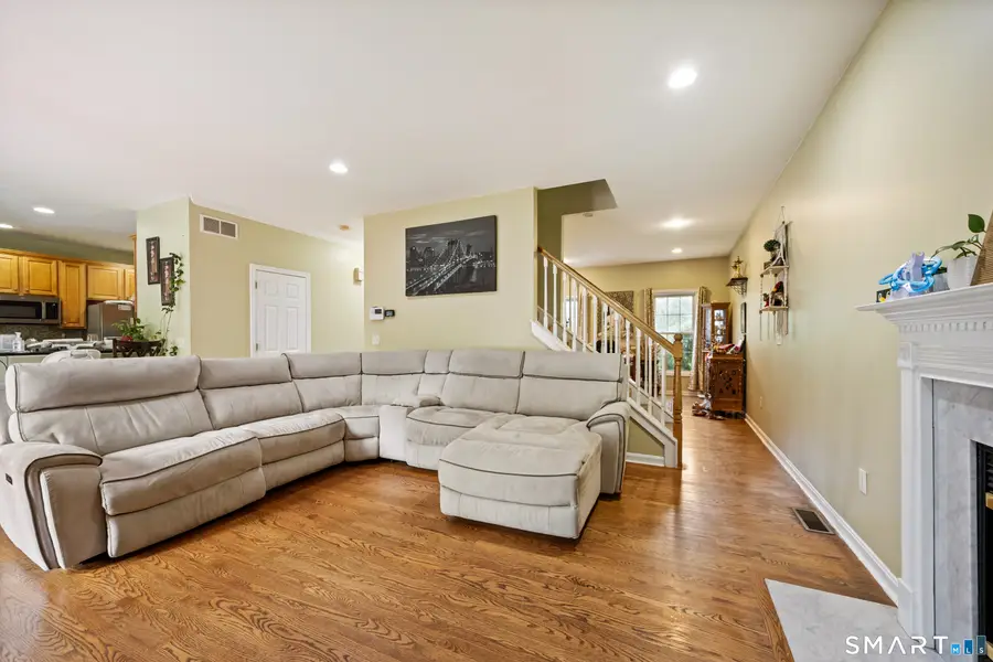 48 Chatfield Drive, West Hartford, CT 06110 - #3