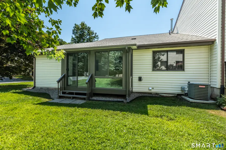 17 Oak Forest Drive #5, Manchester, CT 06040 - #2
