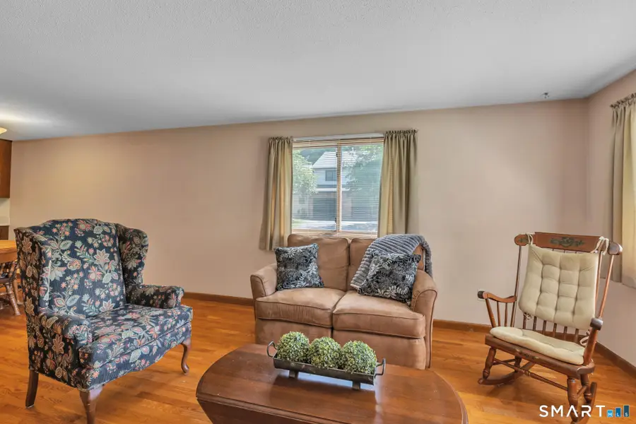 17 Oak Forest Drive #5, Manchester, CT 06040 - #3