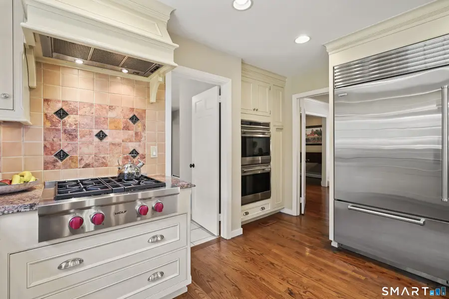 70 Chestnut Hill Lane, Stamford, CT 06903 - #3