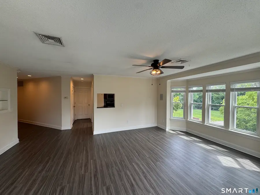 15 Highland Street #302, West Hartford, CT 06119 - #2