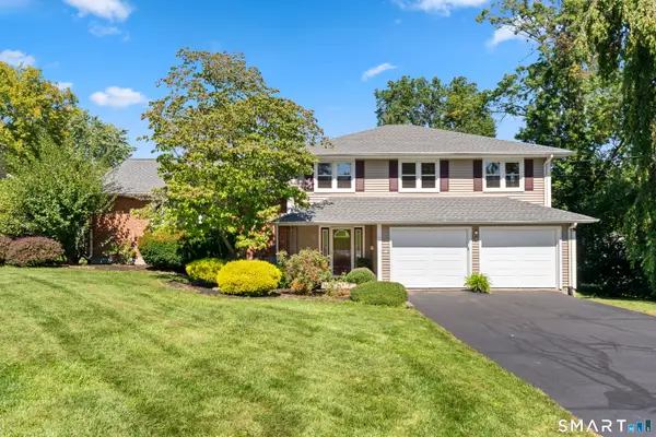 10 Eastwood Road, West Hartford, CT 06117