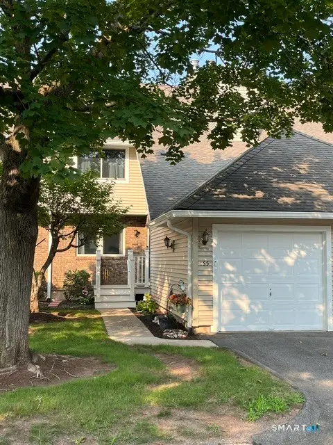 165 Foxboro Drive #165, Newington, CT 06111
