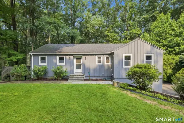 Address Withheld By Seller, Newtown, CT 06482