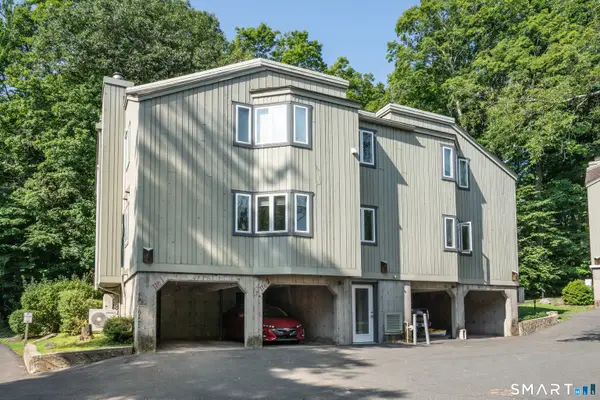 11 Byrne Court #E1, Farmington, CT 06032
