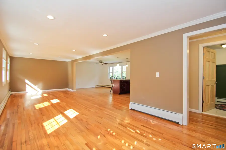 14 Horseshoe Drive, East Granby, CT 06026 - #3