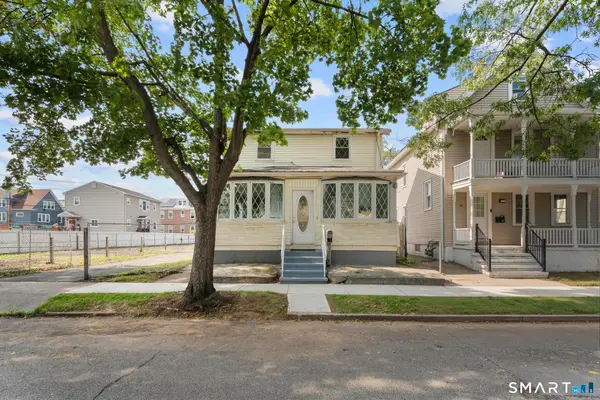 59 North Place, West Haven, CT 06516