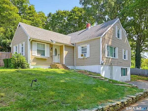 5 Flyers Drive, Norwich, CT 06360