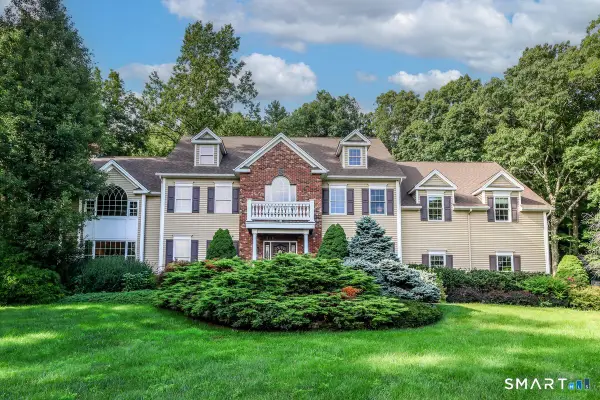 4 Mia Bella Drive, New Milford, CT 06776