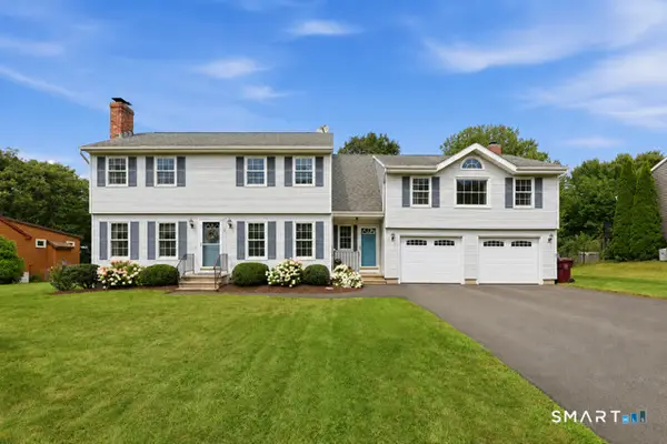 84 Lake Garda Drive, Farmington, CT 06085