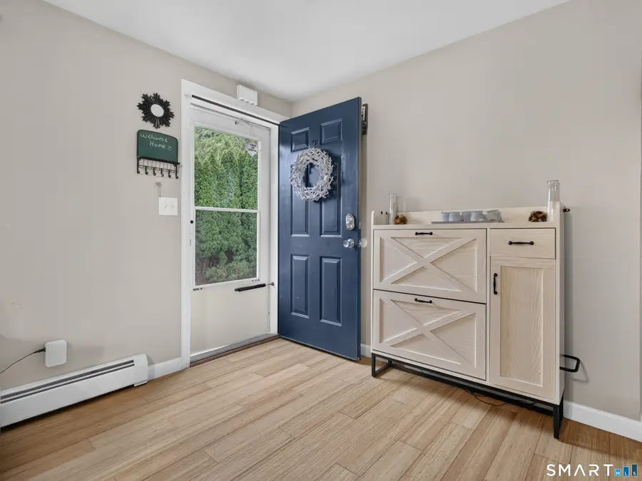 8 West Arch Street #8R, Pawcatuck, CT 06379 - #3