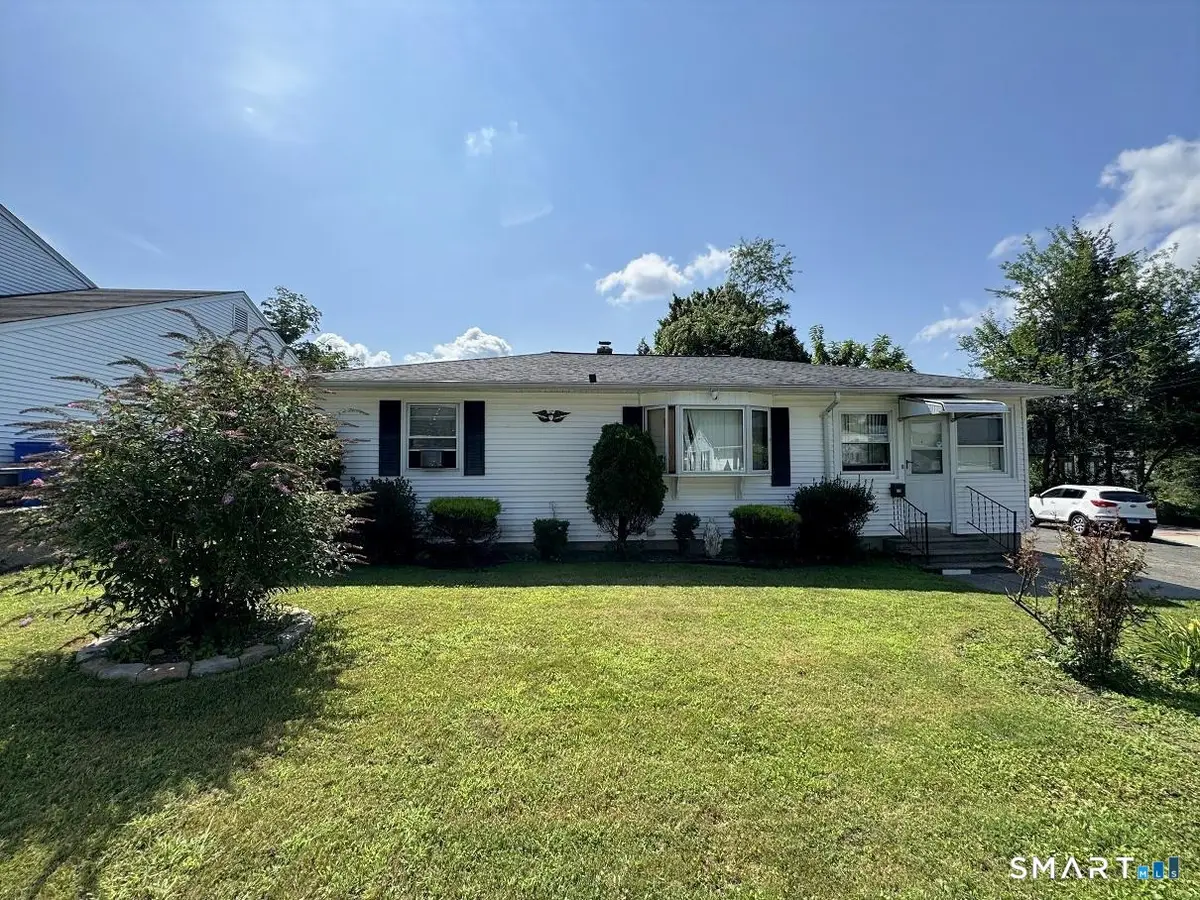 879 Congress Avenue, Waterbury, CT 06708 - #1