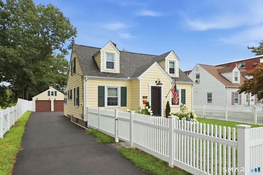 134 Oakwood Avenue, West Hartford, CT 06119 - #2