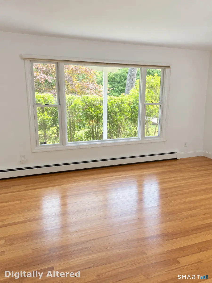 6 Vanderbilt Avenue, Norwalk, CT 06854 - #3