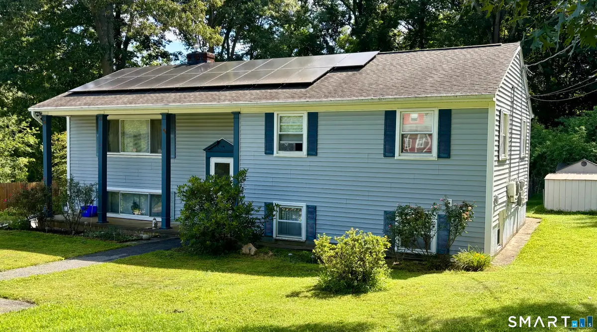 32 Pollys Lane, Uncasville, CT 06382 - #1