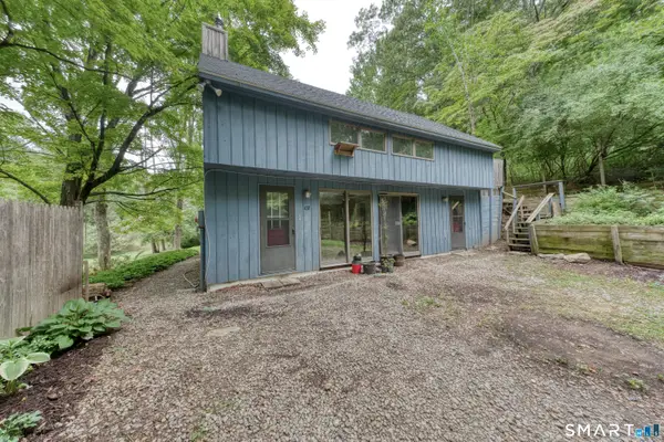 102 Brookside Lane, Mansfield, CT 06268