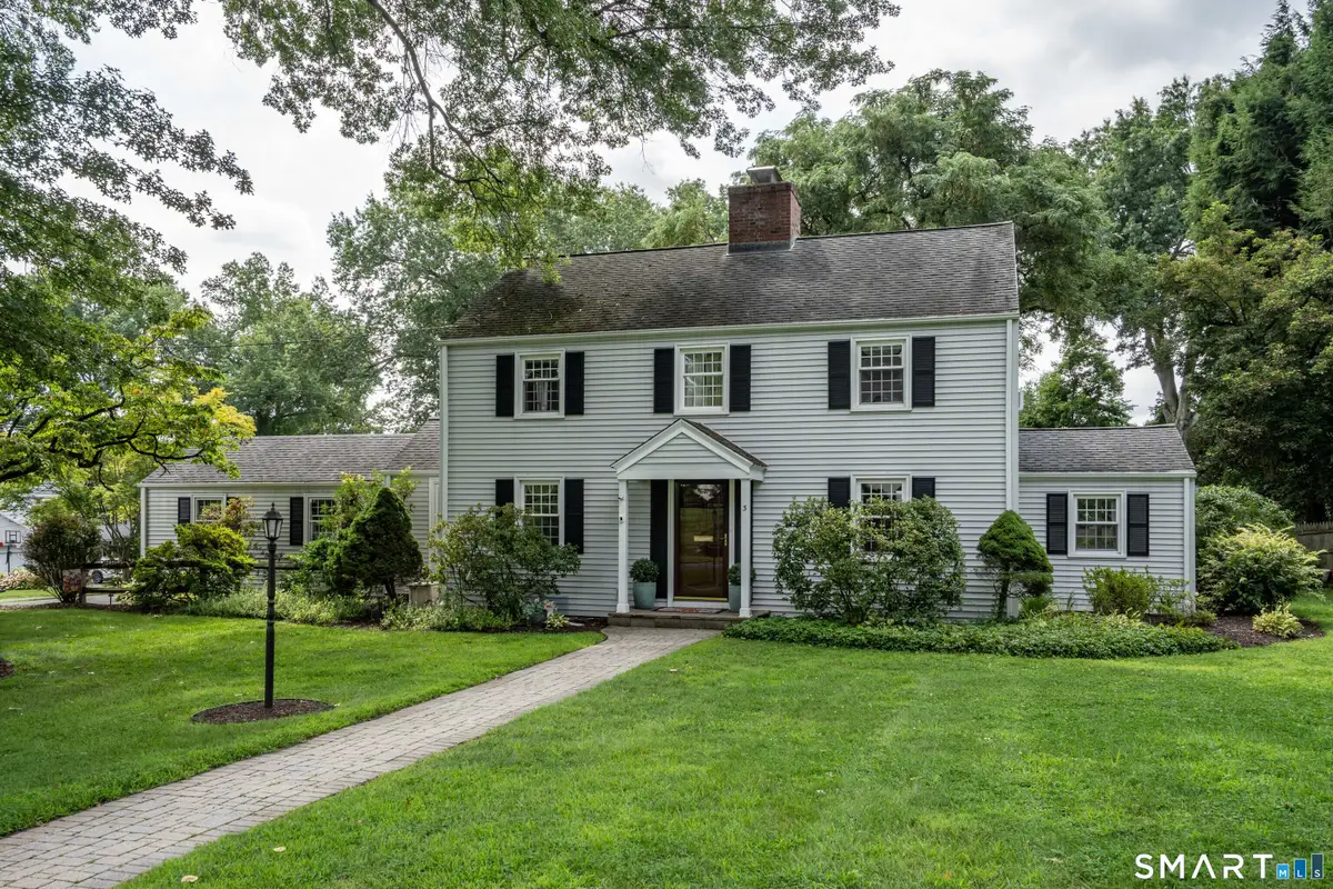 3 Braintree Drive, West Hartford, CT 06117 - #1