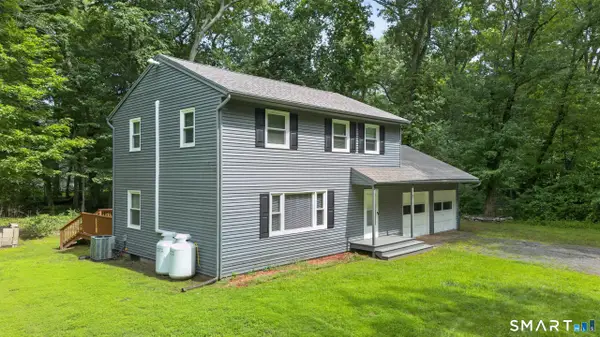 11 Glover Avenue, Old Lyme, CT 06371