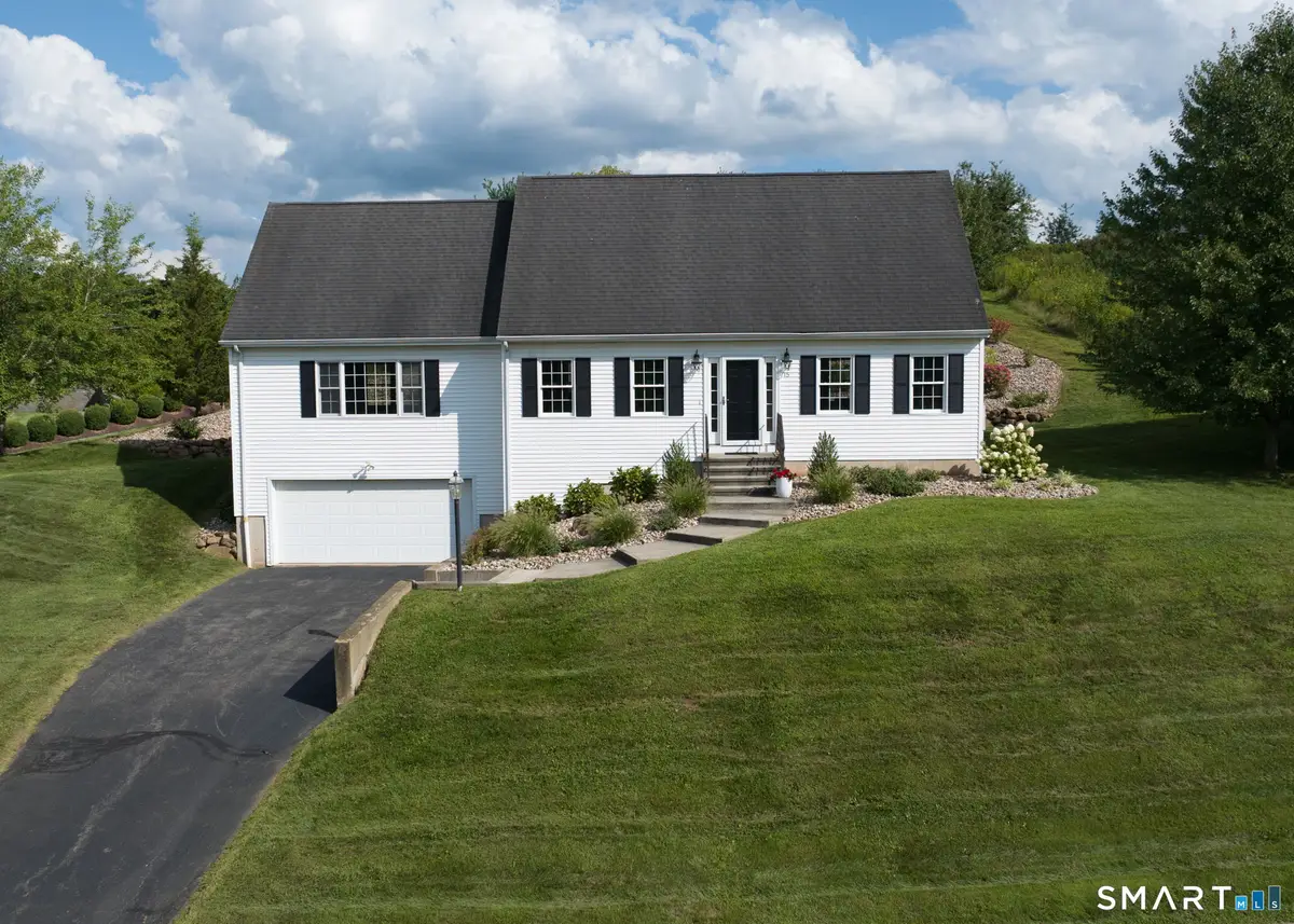 15 Horse Run Hill Road, Cromwell, CT 06416 - #1