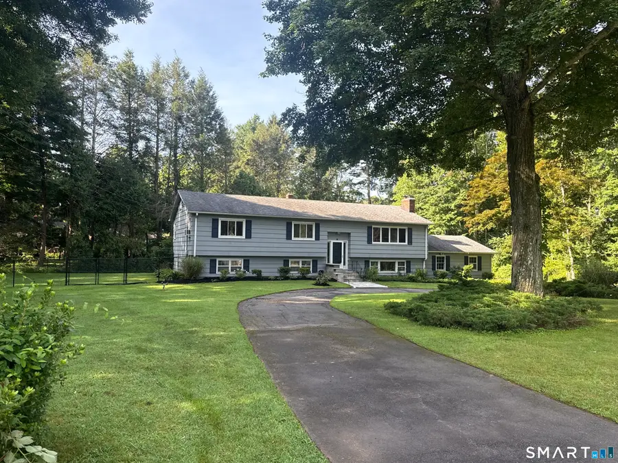 14 Watrous Lane, Woodbridge, CT 06525 - #3