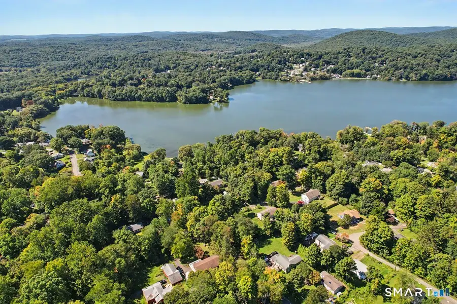 4 Clement Road, New Fairfield, CT 06812 - #2