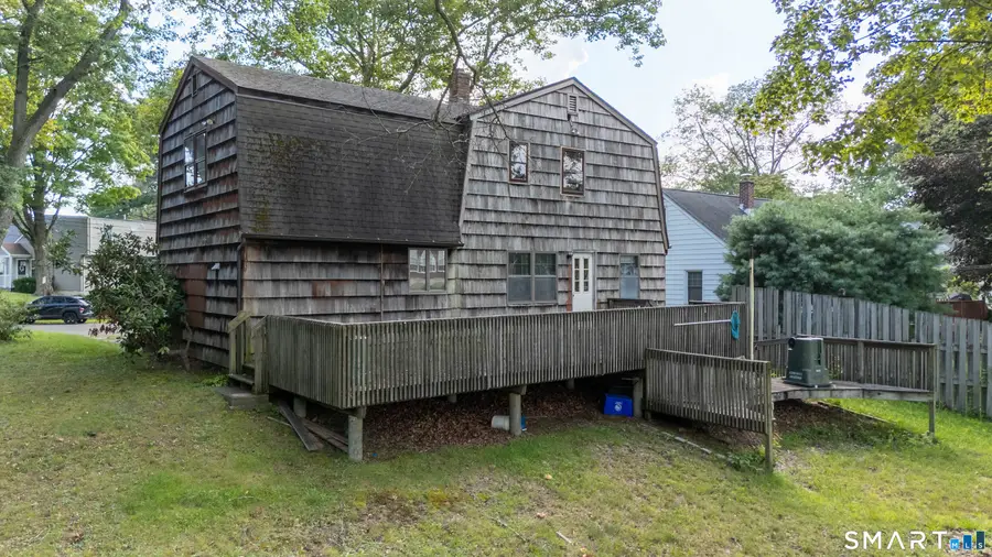 250 Pilgrim Road, Bridgeport, CT 06610 - #2