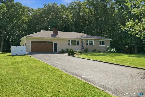 16 Ezra Street, North Haven, CT 06473