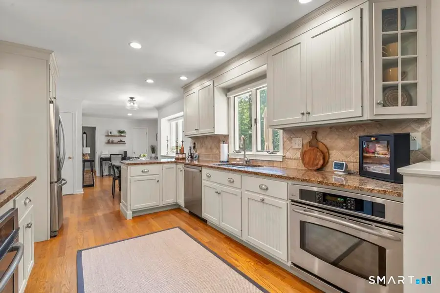 46 Peck Hill Road, Woodbridge, CT 06525 - #3