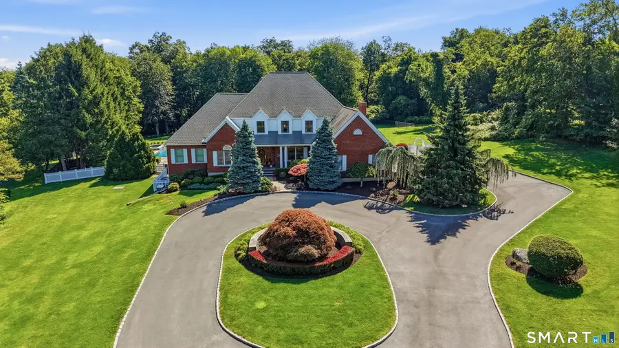 8 Huntington Lane, New Fairfield, CT 06812 - #2