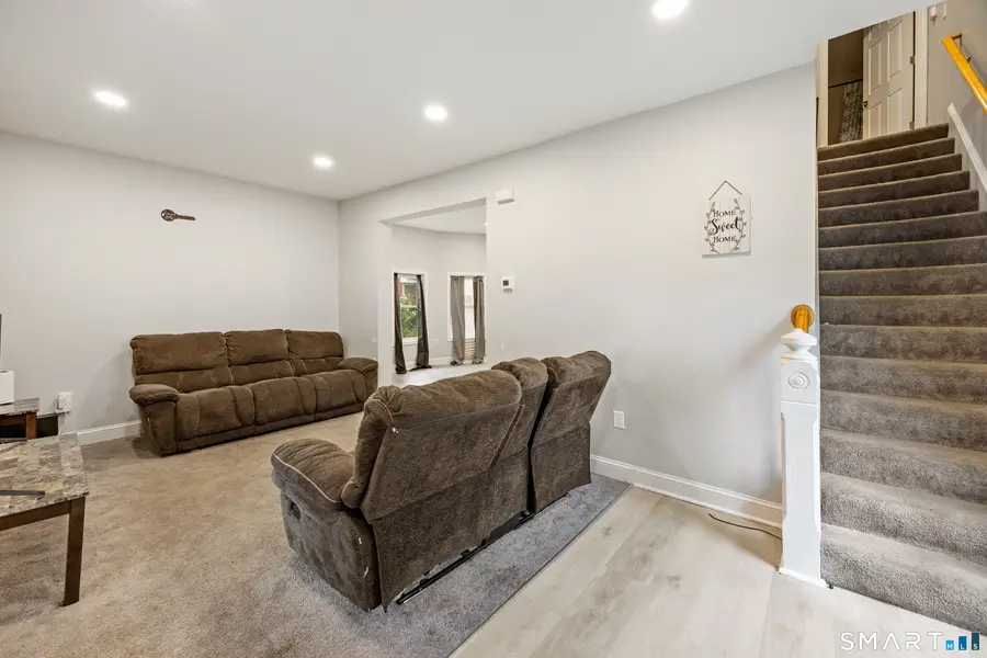 12 Columbus Avenue, Meriden, CT 06451 - #3