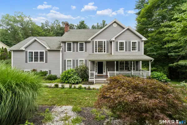 10 Pearl Street, Newtown, CT 06482