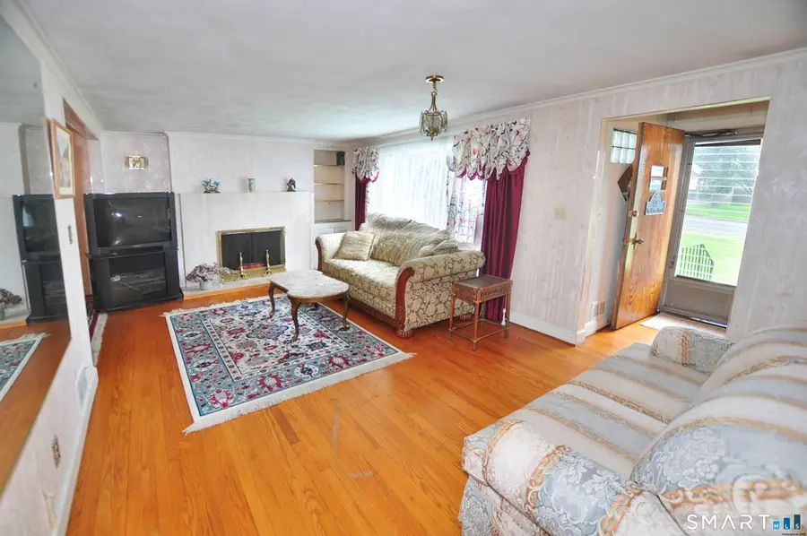 474 Fern Street, West Hartford, CT 06107 - #3