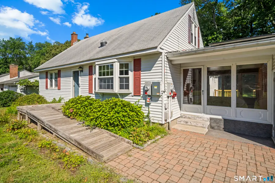 17 Queen Street, Enfield, CT 06082 - #3